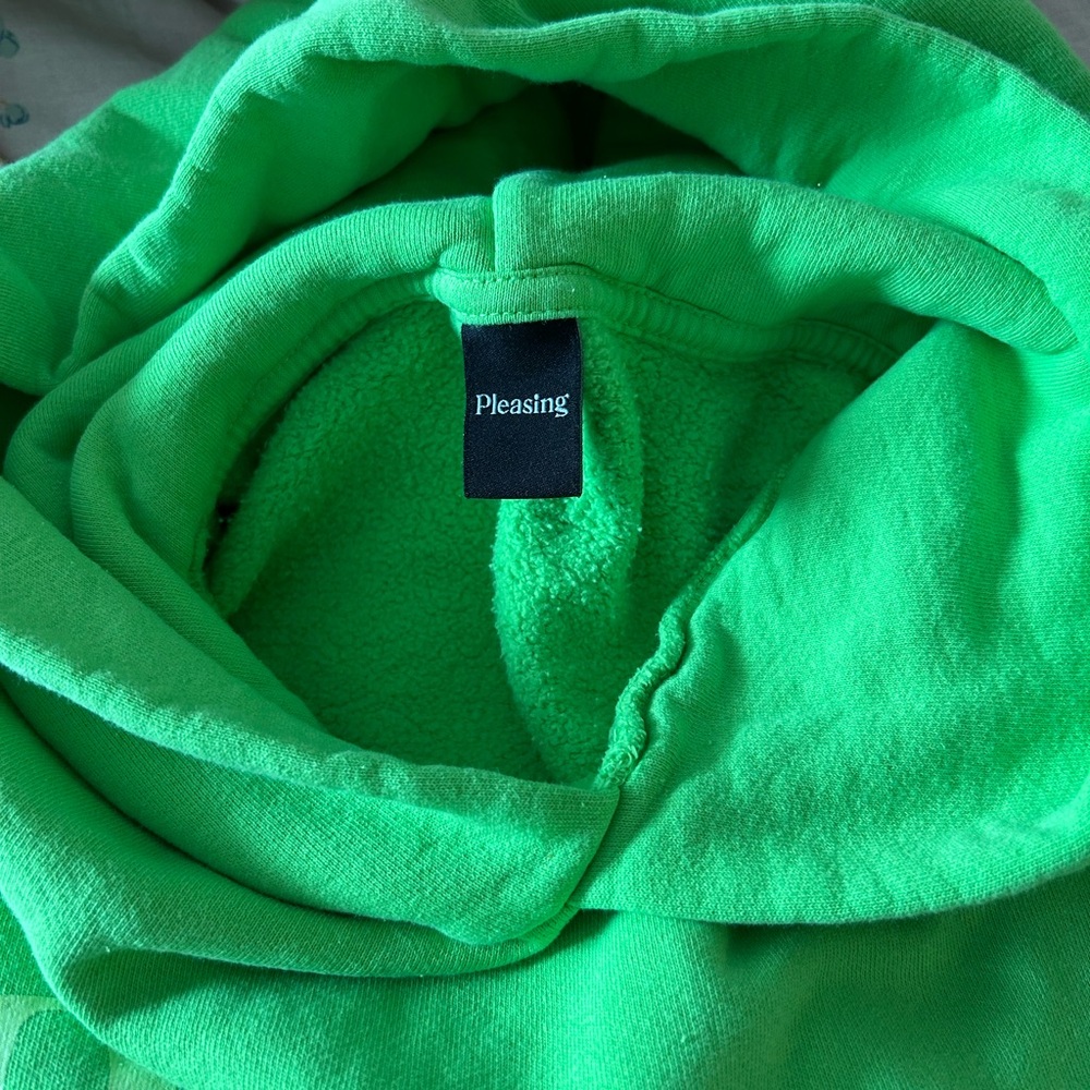 PLEASING HARRY STYLES HOODIE - Picture 2 of 5